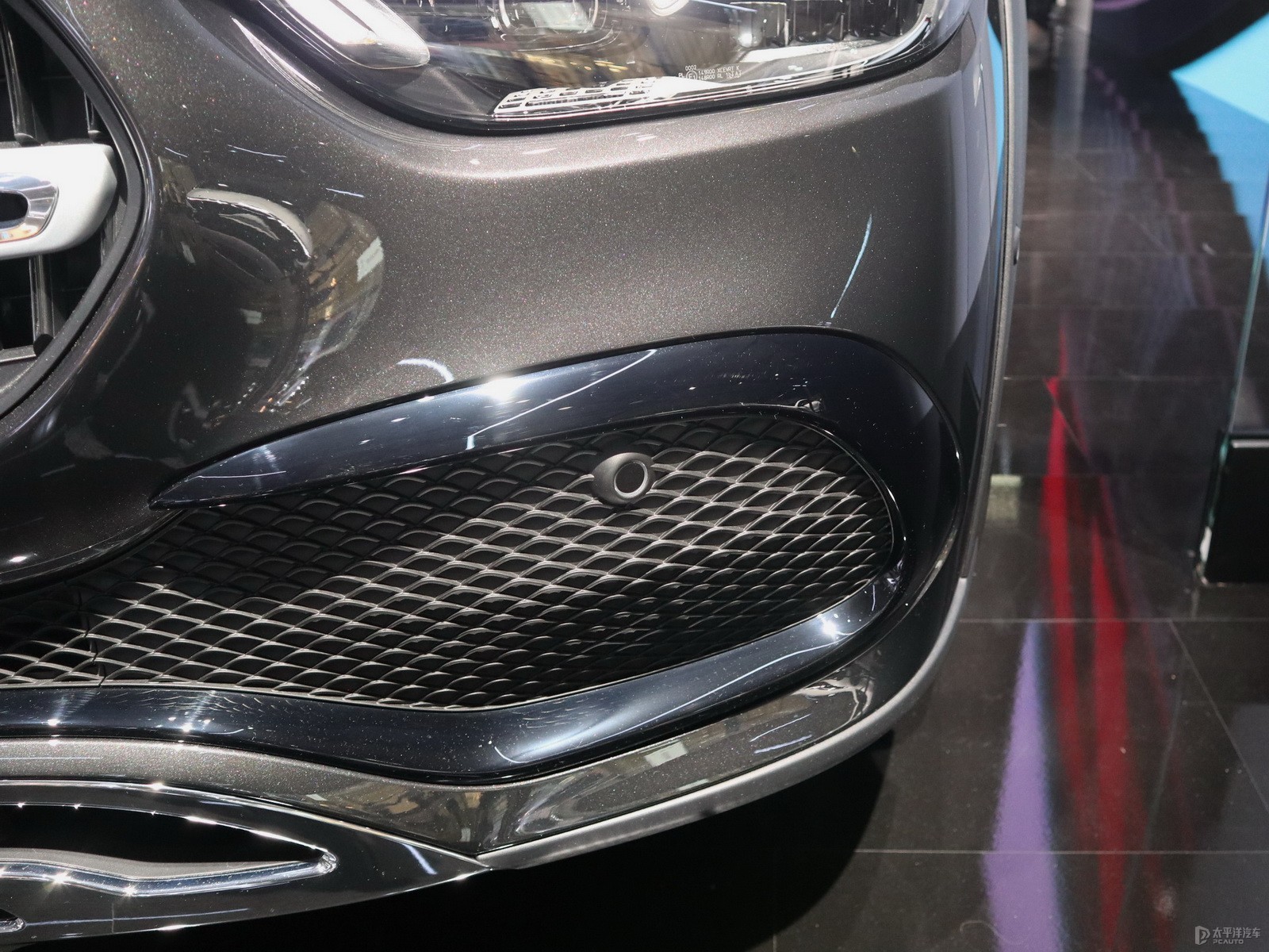奔驰C级(进口)2022款C 220 d 4MATIC All-Terrain外观解析 跨界风范的优雅表达